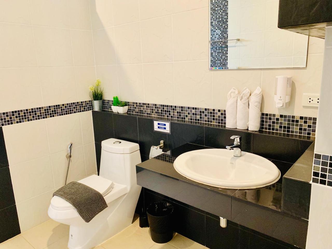 Tandeaw View Hotel Hua Hin Bagian luar foto