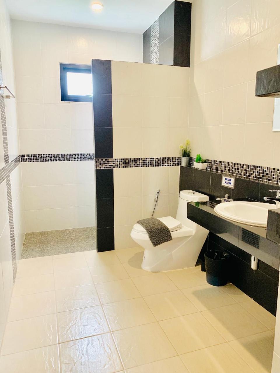 Tandeaw View Hotel Hua Hin Bagian luar foto