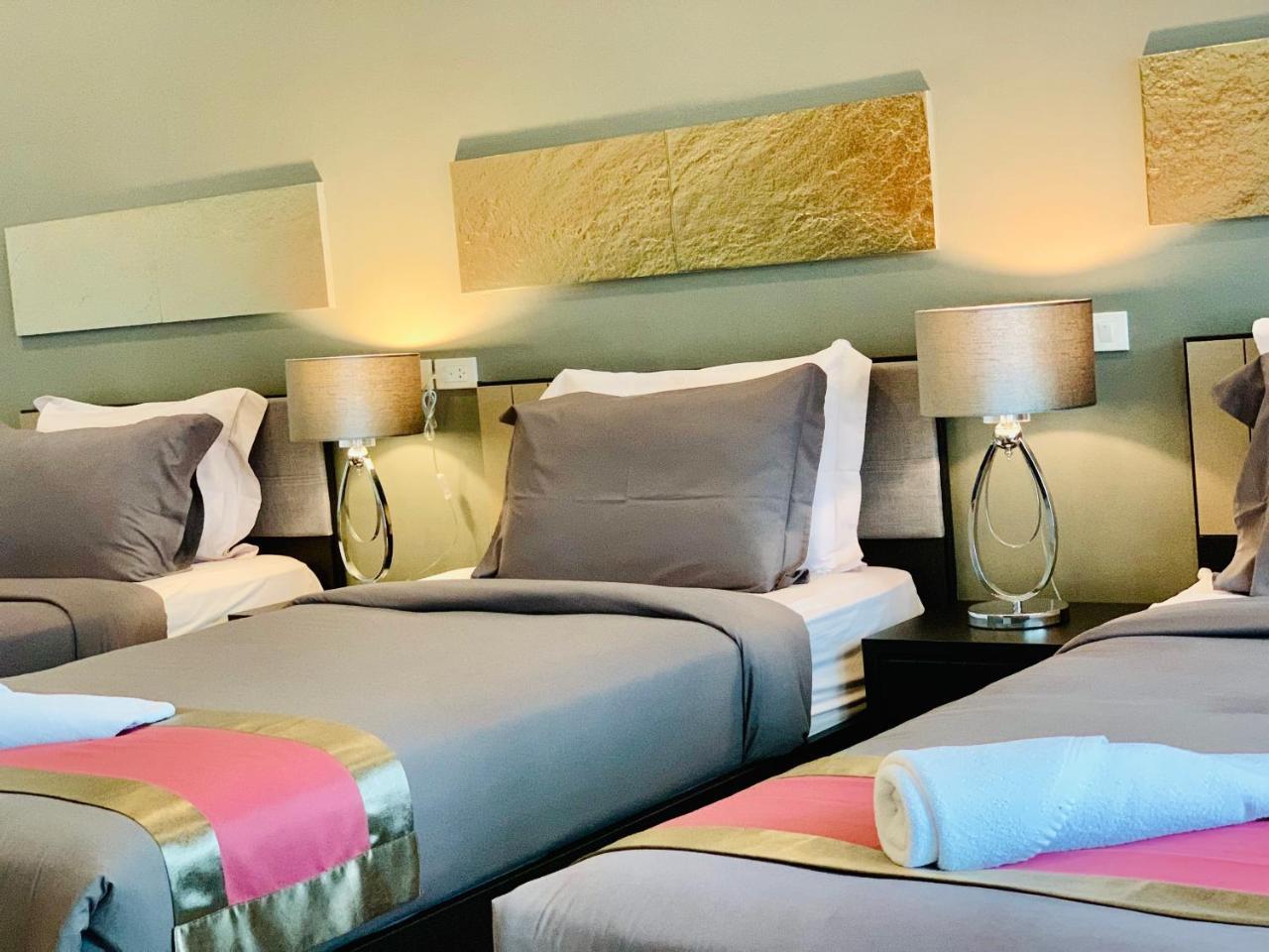 Tandeaw View Hotel Hua Hin Bagian luar foto